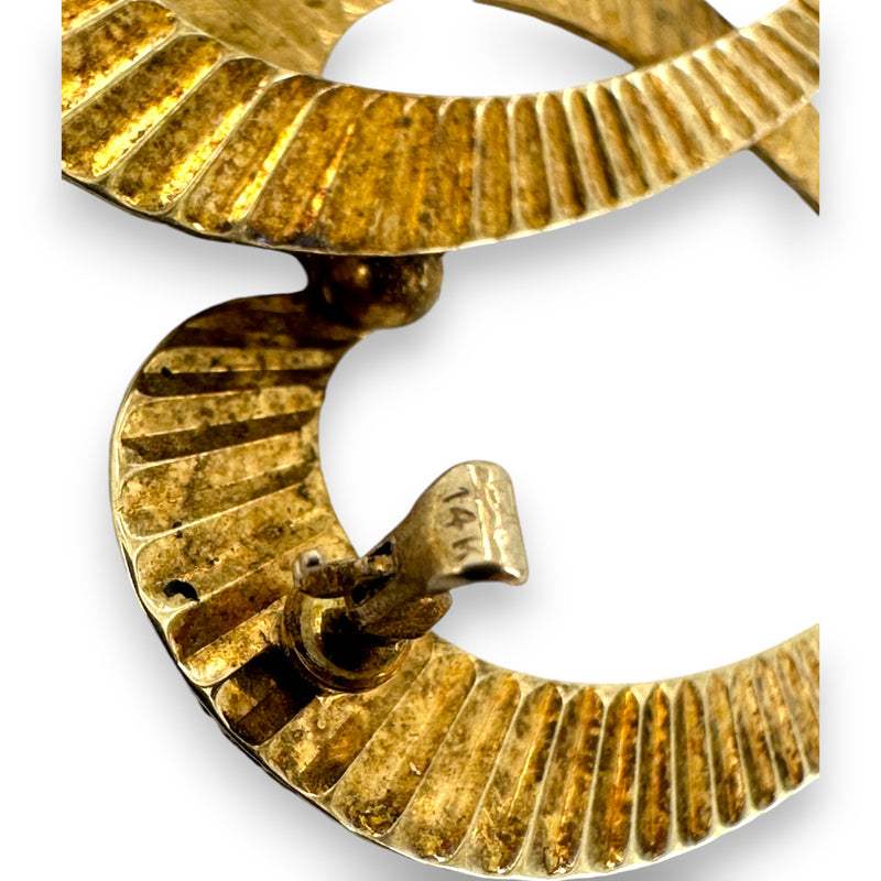 Krementz Vintage 1930-50s Retro Era Double Heart Brooch Pin with Sunburst Pattern