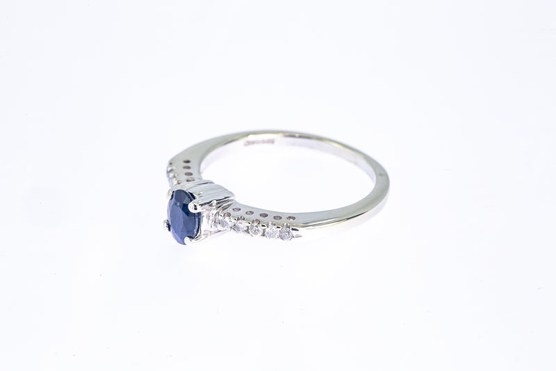 Nissko 14kt Solid White Gold and 5.2mm Oval Sapphire Ring with Diamond Accents Size 5.5