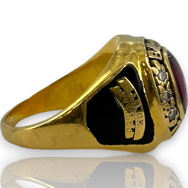 Billboard Top Ten 1998 Collectible Prince Charles Alexander Producer Award Ring Solid 18k Heavy Yellow Gold with Lab Grown Ruby and Accent Diamonds Size 10.75