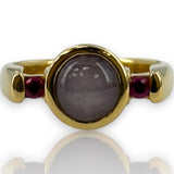 Vintage 1970-80s 18kt Solid Heavy Yellow Gold Lavender Natural Star Sapphire Bezel Set Square Shank Statement Ring with Ruby Accent Stones Size 6.75