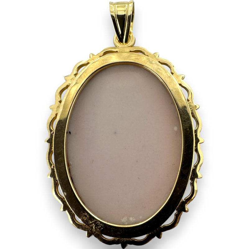 Colgante con retrato religioso de María en porcelana pintada en oro amarillo de 14 kt de Michael Anthony Jewelry