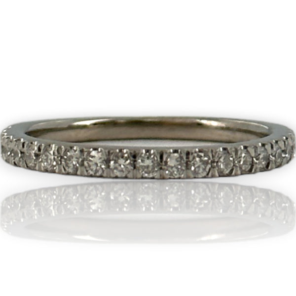 Vintage 18kt White Gold and Diamond 2mm Wedding Anniversary Band Size 5.5