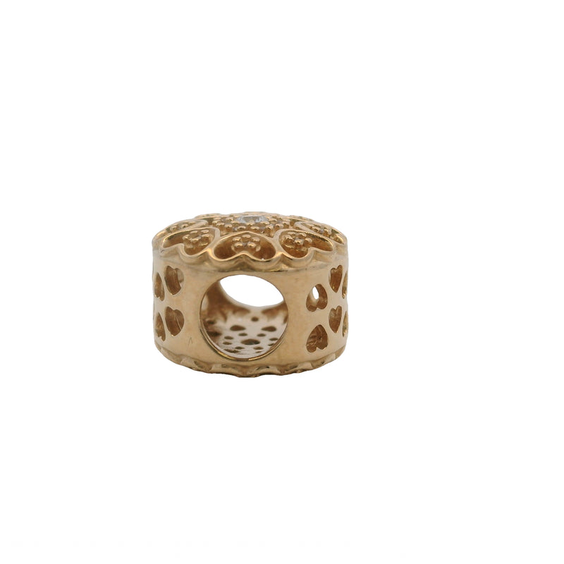 Charm espaciador de flor redonda "Corazones de Oro" de Pandora Shine en oro amarillo macizo de 14 kt y circonitas cúbicas