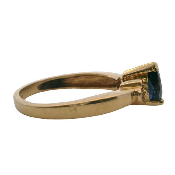 14kt Yellow Gold Dainty Pear Sapphire Solitaire Ring with Accent Diamonds Size 4.75