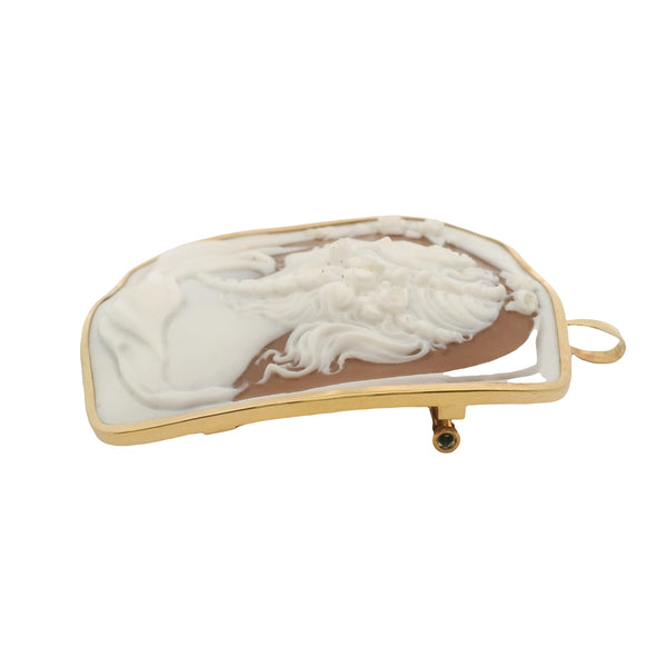 Antique 1930-50s Solid 18kt Yellow Gold Frame Conch Shell 3D Hand Carved Cameo Pin/Pendant Signed By Designer