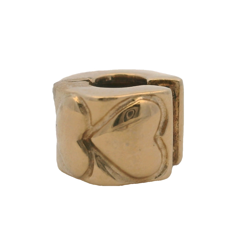 Charm separador con clip de corazones de oro amarillo de 14 kt de Pandora retirado