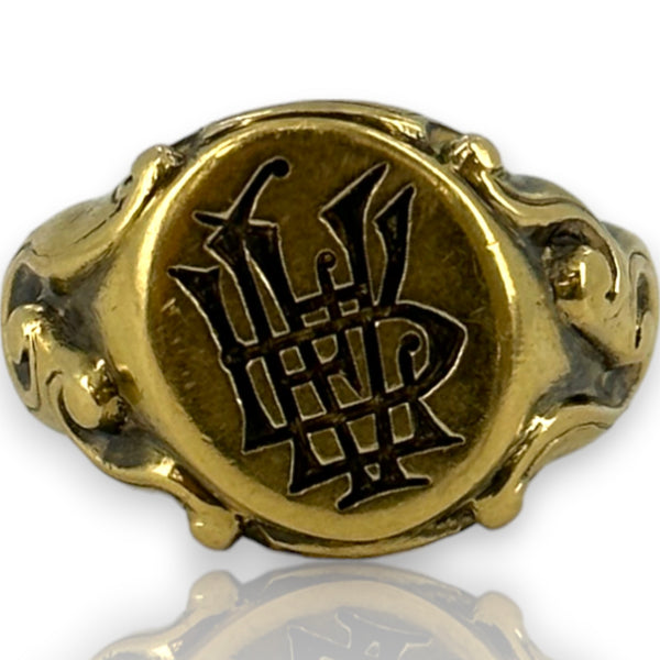 Antique 1902 18kt Yellow Gold Engraved Signet Ring with Scroll Details Made in London