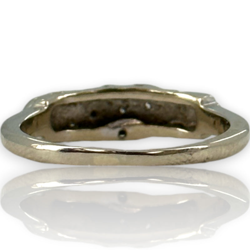 Vintage 1940-50s 14kt White Gold and Diamond Swirl Pattern Milgrain Wedding Band Ring
