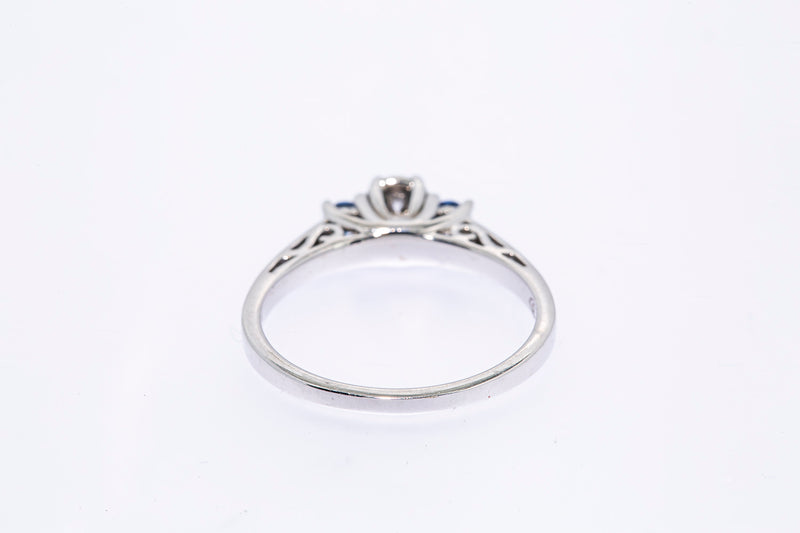 Diamond & Sapphire Engagement Three Stone Band 14K 585 White Gold Ring Size 7