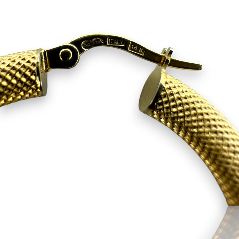 UnoAerre Retired Solid 14kt Yellow Gold Textured Diamond Cut Hoop Earrings Made in Italy