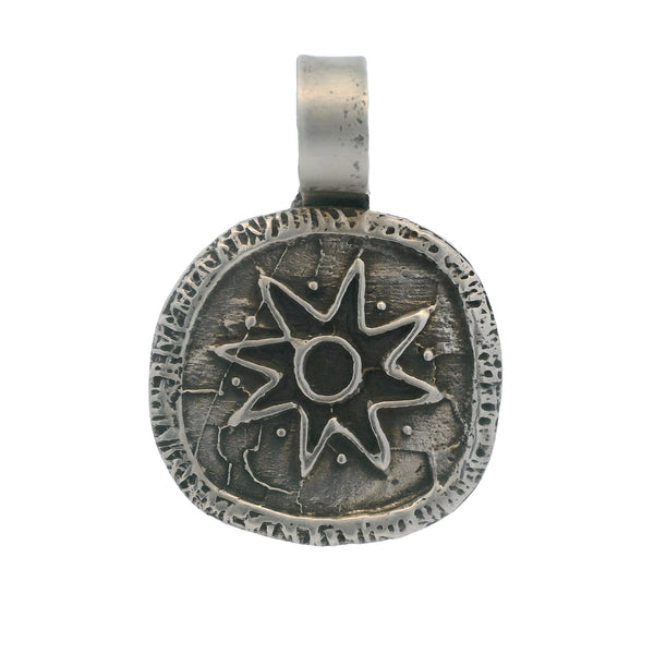 Colgante de medallón celestial de estrella solar de 5 cm de largo en plata de ley 925 Navajo de Lee Brown
