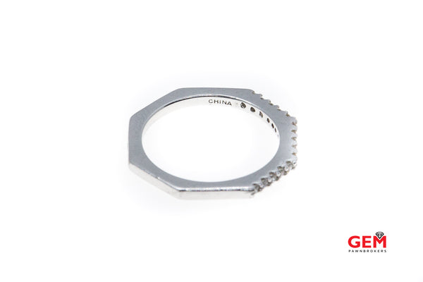 Anillo apilable de plata de ley 925 con circonita cúbica en forma de octágono talla 5