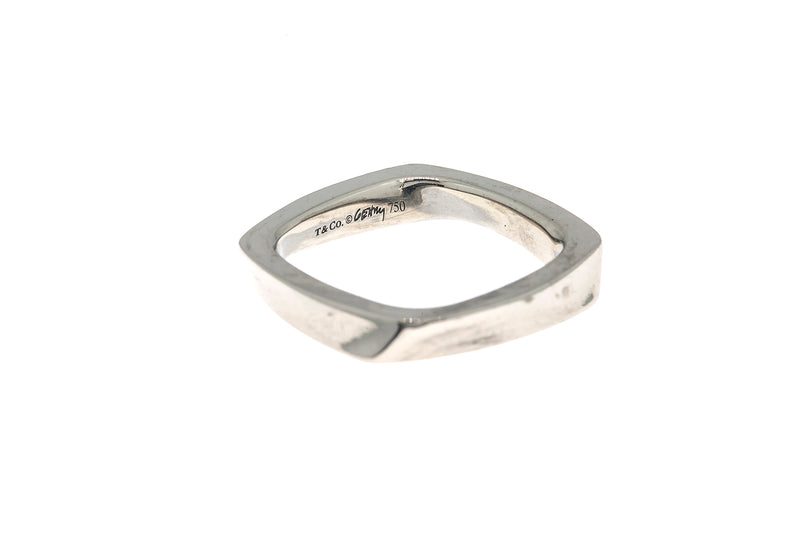 Tiffany & Co Frank Gehry Torque 3mm Band 18K 750 White Gold Ring Size 4 1/2