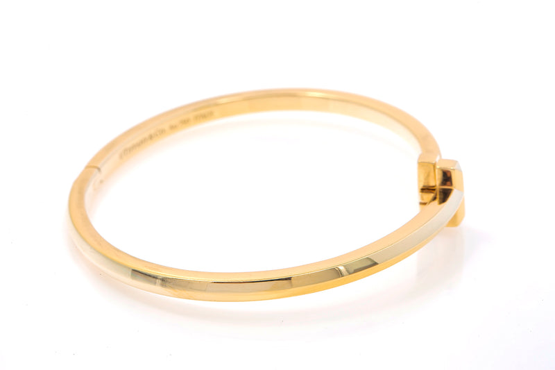 Tiffany & Co T1 Narrow Hinged 18k 750 Yellow Gold Sz Medium Bangle Bracelet MSRP $4200