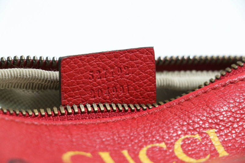 Gucci: Waist Pouch Belt Bag Fanny Pack Red Logo - Unisex