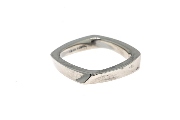Tiffany & Co Frank Gehry Torque 3mm Band 18K 750 White Gold Ring Size 4 1/2