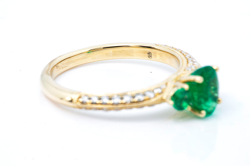 Blue Nile Three Stone Oval Emerald Diamond Ring 14k 585 Yellow Gold