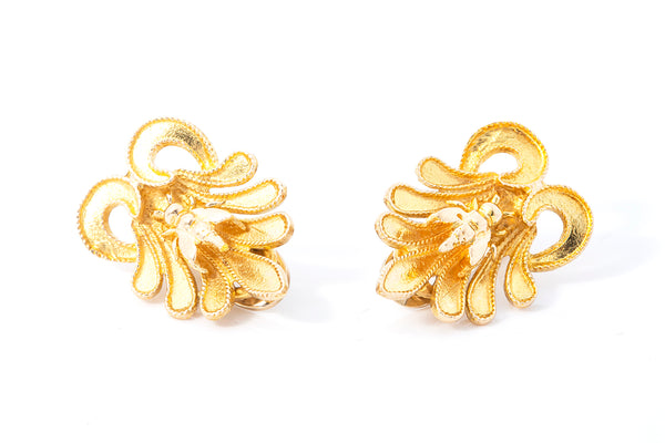 Bumble Bee Flower Motif 14k 585 Yellow Gold Clip on 18k 750 Yellow Gold Earrings