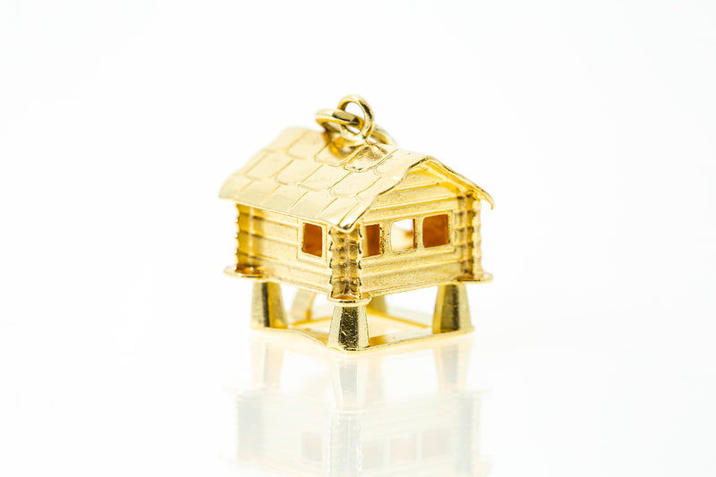 Vintage Cabin House 18k 750 Yellow Gold Charm Pendant