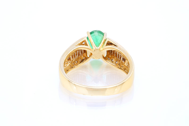 Oval Emerald Gemstone & Diamond Accent Cocktail Ring 14k 585 Yellow Gold Size 7