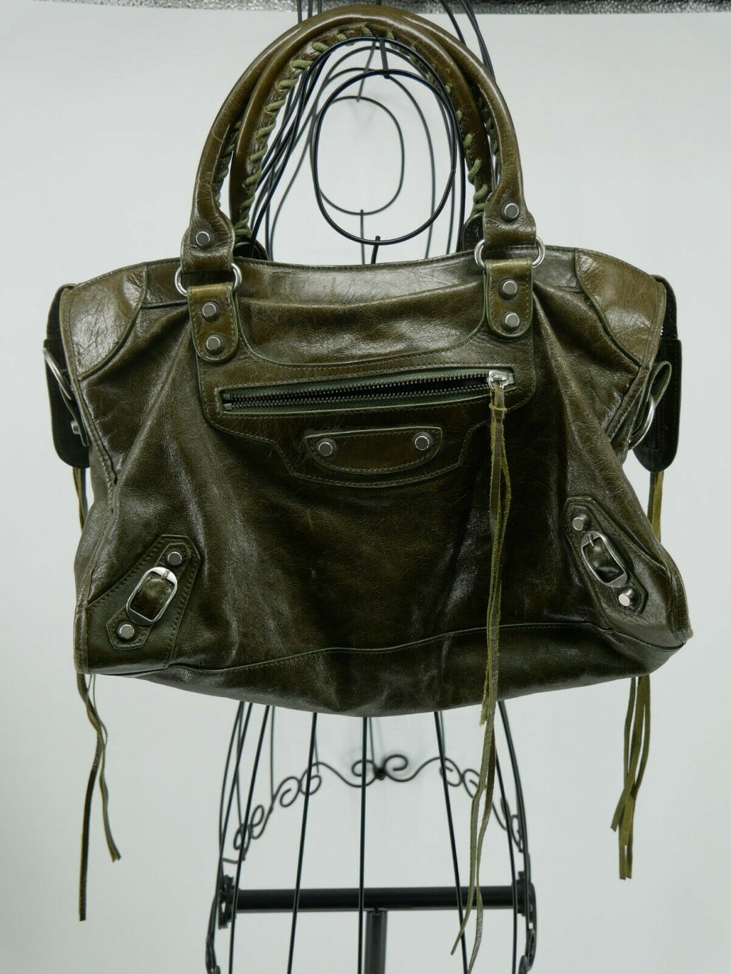 Balenciaga Paris Green Leather Tassels Handbag Made in ITALY No.0754c – GEM  Pawnbrokers