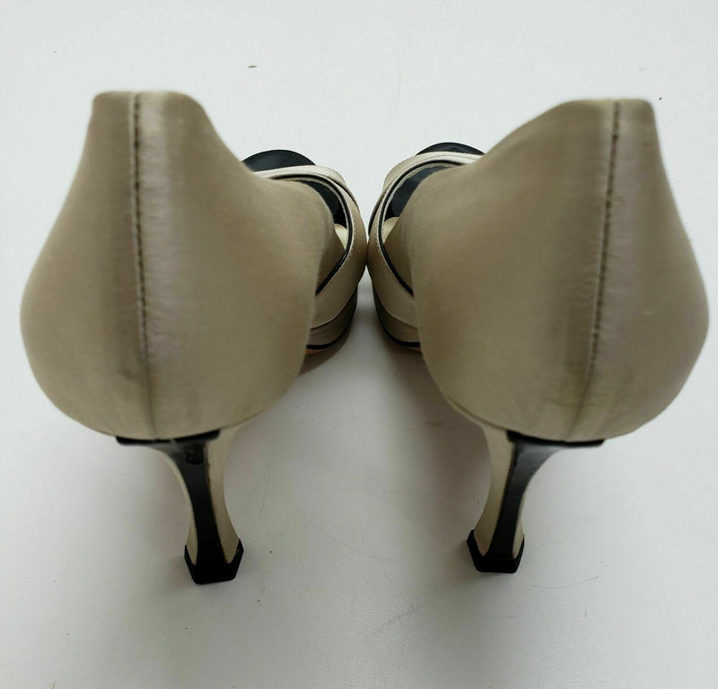 Fendi Women's Beige Round Toe Pumps | Sandalo Raso | Size 10 US, 40.5 EUR | NEW